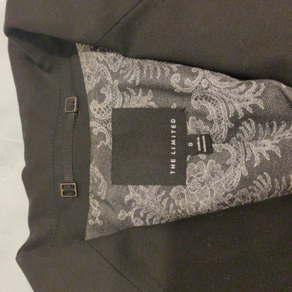 The Limited. Women's black blazer, no pockets, used in good condition. - Picture 2 of 11
